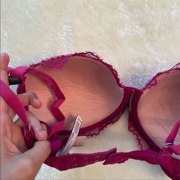 Bra by Victoria’s Secret - Picture 5 of 7